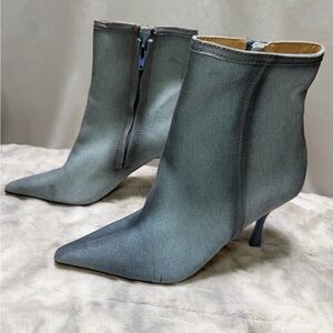 Steve Madden womens Brecken Blue Jean Heeled Boots Size 8